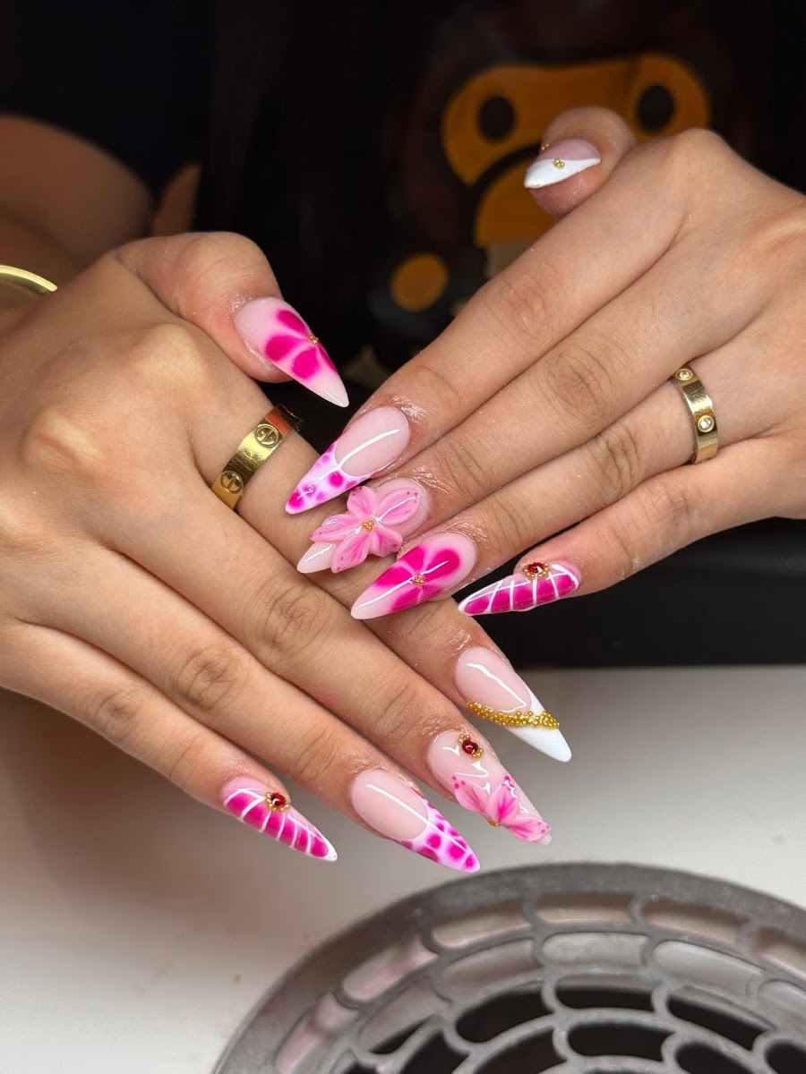 FIVE STAR Nails And Spa work